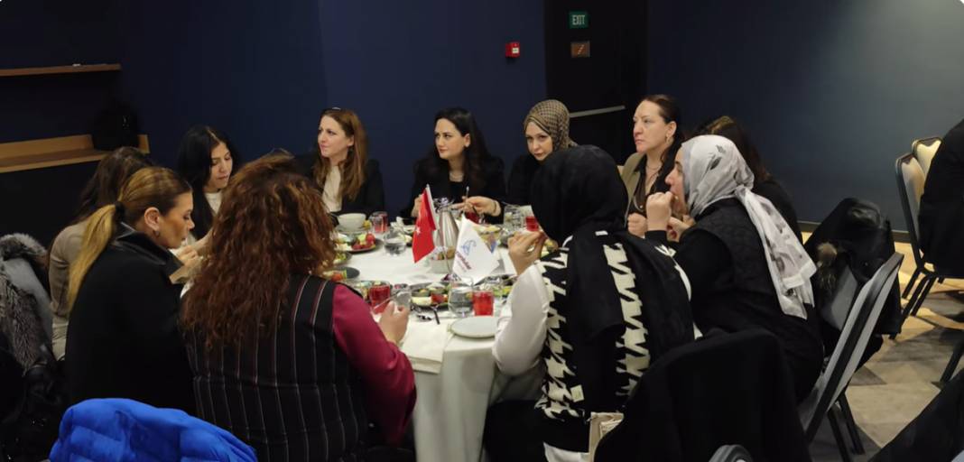 "Bize Her Yer Trabzon Aşkıyla" Pendik Trabzonlular Derneği Hemşehrilerini Aynı Sofrada Buluşturdu 10